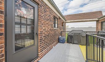 953 N Rohlwing Rd 201A, Addison, IL 60101