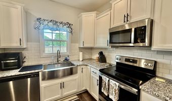 6836 Calloway Rd, Aberdeen, NC 28315