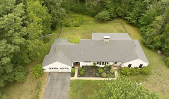 66 Lyford Rd, Brookfield, NH 03872