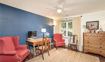 885 Kenton Ct, Akron, OH 44313