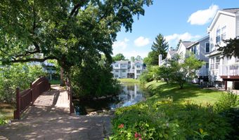 4471 Hillside Ct, Ann Arbor, MI 48105