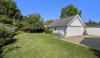 1725 N DIVISION St, Appleton, WI 54911