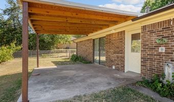 1402 King St, Weatherford, TX 76086