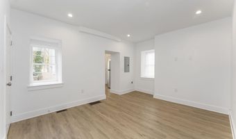 7707 RIDGE Ave, Philadelphia, PA 19128