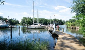 700 N HOLLY Dr, Annapolis, MD 21409