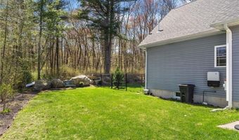 40 Lloyd Bowen Ct, Glocester, RI 02814