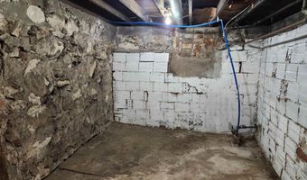 206 E 9th St, Atlantic, IA 50022