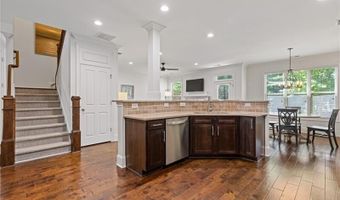 7580 Glisten, Atlanta, GA 30328