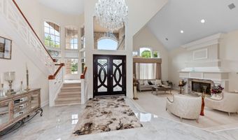 2086 Valleyview Dr, Ann Arbor, MI 48105