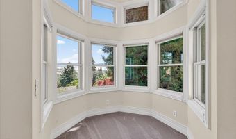 255 Scenic Dr, Ashland, OR 97520