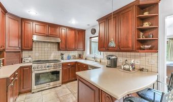3903 HEATHER Dr, Greenville, DE 19807