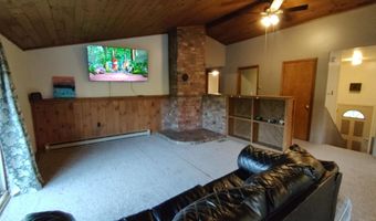 28 Cedar Ln, Cambridge, VT 05464
