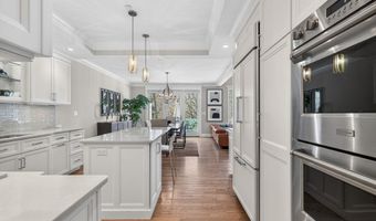 25 Crenshaw Ln 15-2, Andover, MA 01810