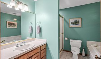 909 Fremont St, Anoka, MN 55303