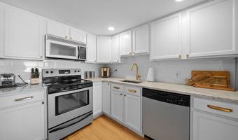 286 16th 3, Avalon, NJ 08202