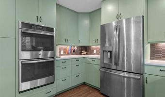 2318 Dorchester Dr, Bartlesville, OK 74006