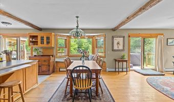 429 Polhemus Rd, Cambridge, VT 05464