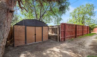 705 8th St, Benton City, WA 99320