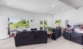 4919 G Loop Rd, Bow, WA 98232