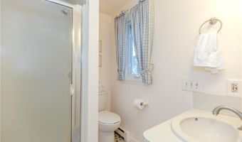 104 Howland Ave, East Providence, RI 02914