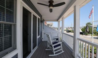 214 Iroquois Ave, Beach Haven, NJ 08008