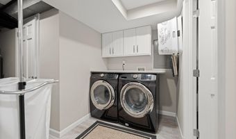 6709 PEMBERTON St, Bethesda, MD 20817