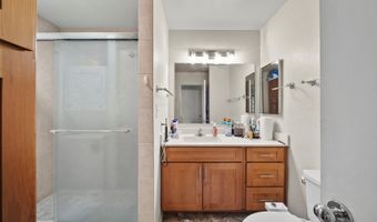 429 Mananai Pl 39U, Honolulu, HI 96818