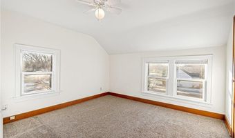 907 8th St SE, Austin, MN 55912
