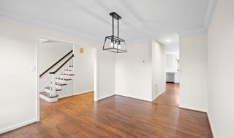 34 N GARFIELD St, Arlington, VA 22201