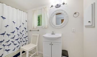 91589 DEARBORN ISLAND Rd, Blue River, OR 97413