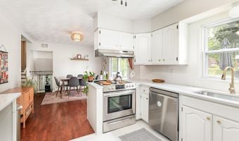 190 Westview Dr, Alma, MI 48801