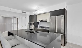 9821 E Bay Harbor Dr 302, Bay Harbor Islands, FL 33154