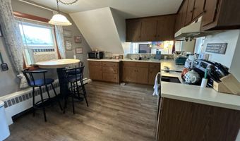 34 Sixth St, Auburn, ME 04210