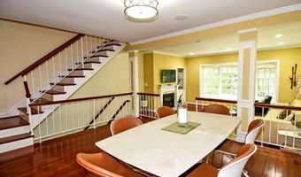 5153 WESTBARD Ave 15, Bethesda, MD 20816