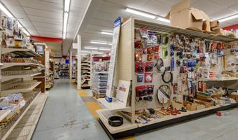 23 W Olive St, Aurora, MO 65605
