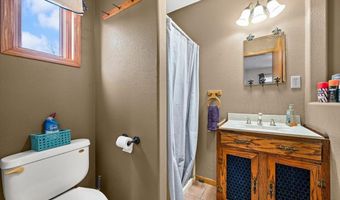 815 Aurora St, Belle Fourche, SD 57717