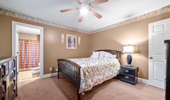2209 Pocosin Rd, Ayden, NC 28513