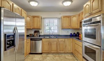 12704 HOVEN Ln, Bowie, MD 20716