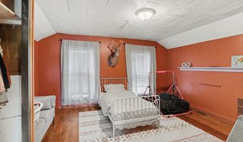 172 26th St, Allegan, MI 49010