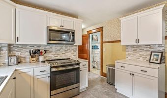 317-319 Turner St, Auburn, ME 04210