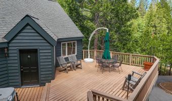 2383 Chamonix Dr, Arnold, CA 95223