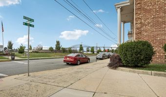 55 W 1ST St C6, Bayonne, NJ 07002