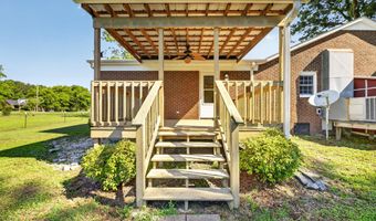 2489 Pocosin Rd, Ayden, NC 28513