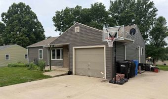 411 N 8th St, Akron, IA 51001