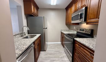 2 A Jeanette St 7, Danbury, CT 06811