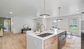 3937 Tamerlane Dr, Charlotte, NC 28205