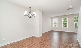 9444 Kings Parade Blvd, Charlotte, NC 28273