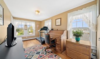 260 Ocean Ave, Amityville, NY 11701