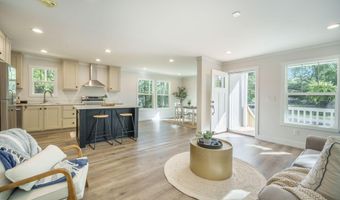 103 Bush Dr, Bonneau, SC 29431