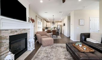 214 Iroquois Ave, Beach Haven, NJ 08008